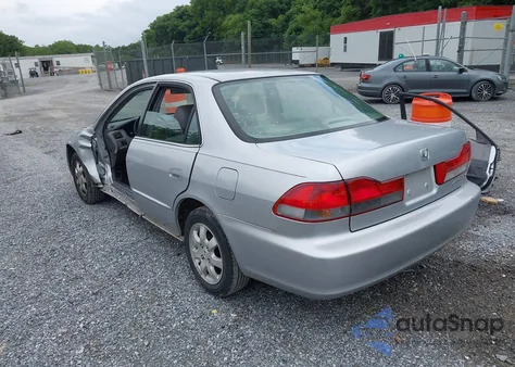 2002 Honda Accord 2.3 Ex из США, поврежденный, VIN 1HGCG56662A165924
